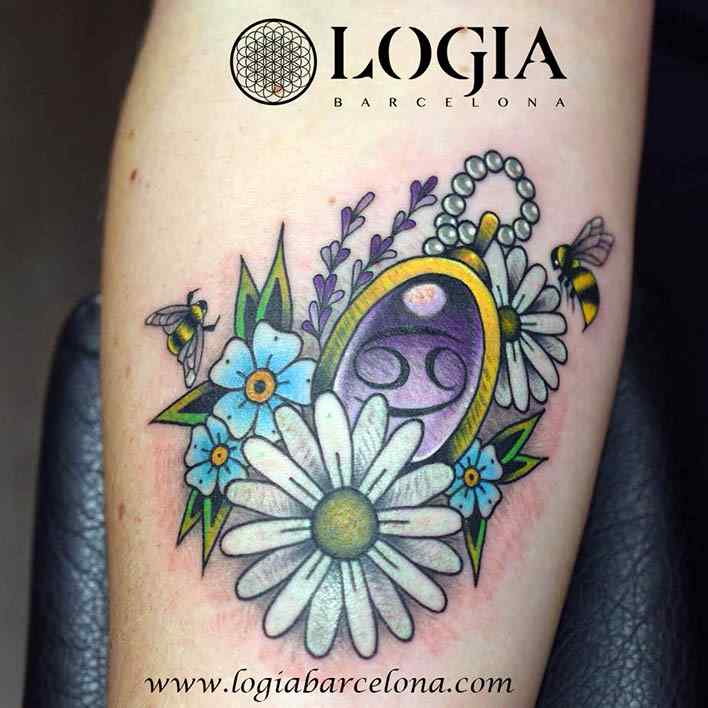 tatuajes-logia-barcelona-tattoo-laia-desole-flores (1)           